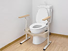 洋式トイレ用フレーム S-はねあげR-2 木製ひじ掛けタイプ